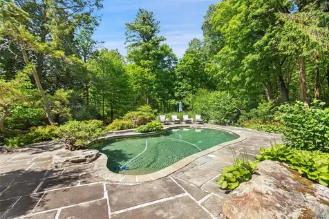35 Old Snake Hill Road Pound Ridge NY 10576