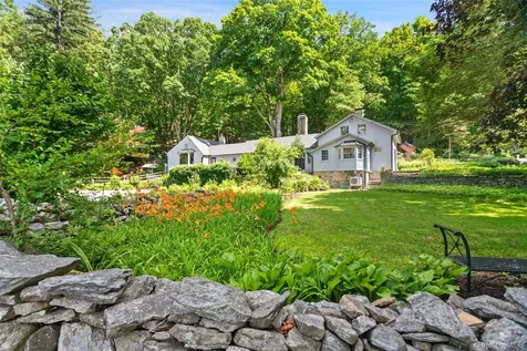 35 Old Snake Hill Road Pound Ridge NY 10576