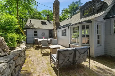 35 Old Snake Hill Road Pound Ridge NY 10576