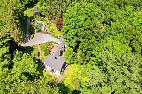 35 Old Snake Hill Road Pound Ridge NY 10576