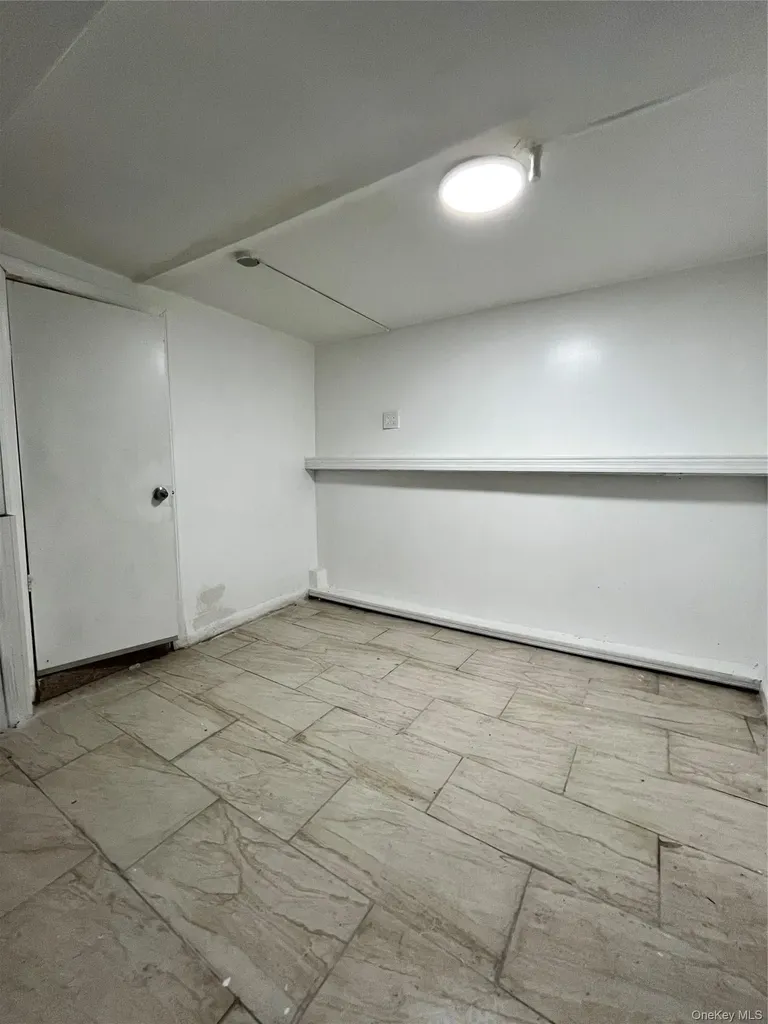 591 Van Nest Avenue Bronx NY 10460