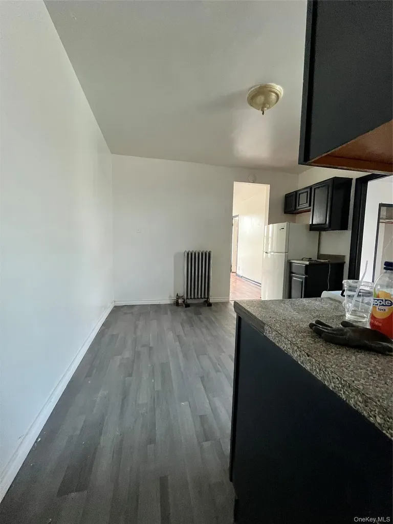 591 Van Nest Avenue Bronx NY 10460