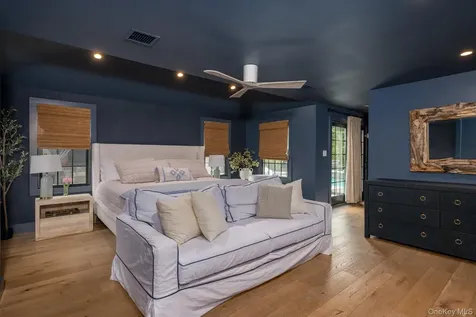 131 Fairview Road Massapequa NY 11758