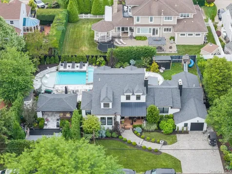 131 Fairview Road Massapequa NY 11758