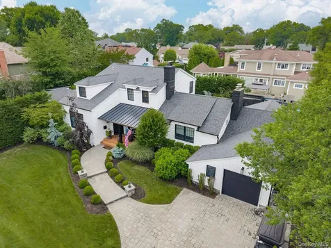 131 Fairview Road Massapequa NY 11758