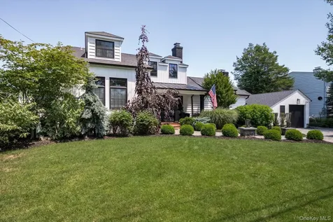 131 Fairview Road Massapequa NY 11758