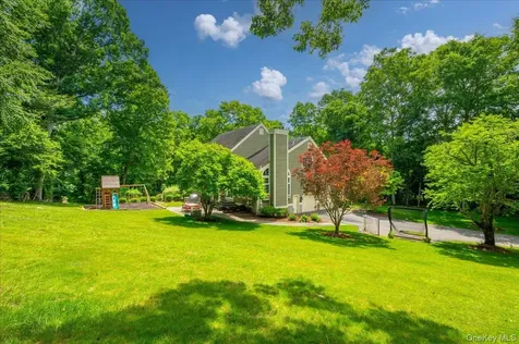 27 Gideon Reynolds Road Cross River NY 10518
