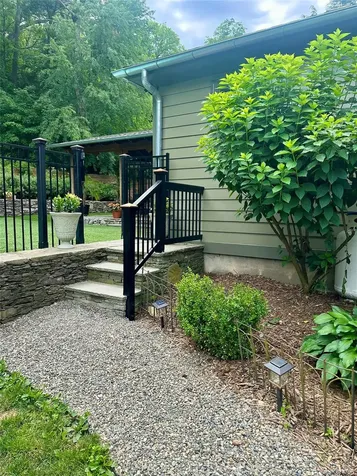 5012 Albany Post Staatsburg NY 12580