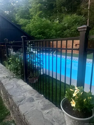 5012 Albany Post Staatsburg NY 12580