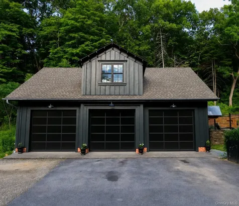 5012 Albany Post Staatsburg NY 12580