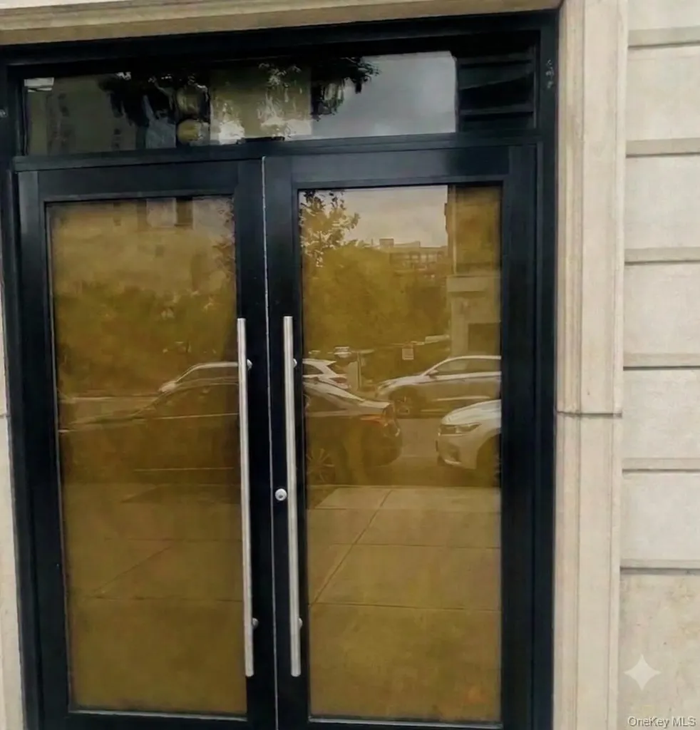 13517 Northern Boulevard Flushing NY 11354