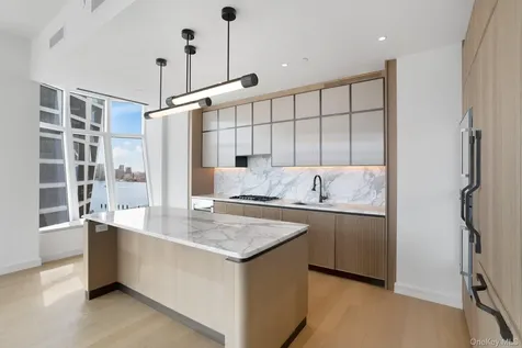 515 W 18th Street New York (manhattan) NY 10011