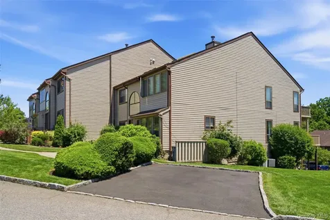 112 The Glen Glen Head NY 11545