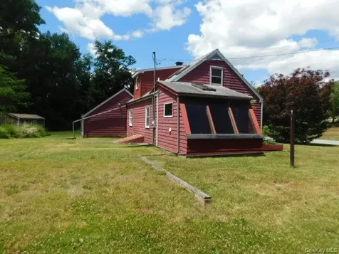 20 Farm Lane Hyde Park NY 12538