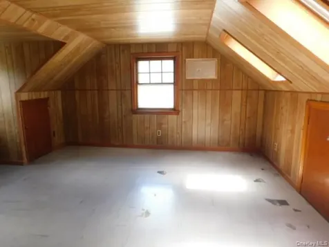 20 Farm Lane Hyde Park NY 12538
