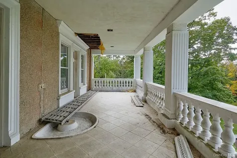 118 Tower Hill Road W Tuxedo Park NY 10987