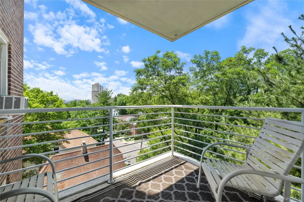 3135 Johnson Avenue Bronx NY 10463