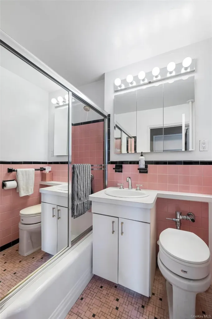 3135 Johnson Avenue Bronx NY 10463
