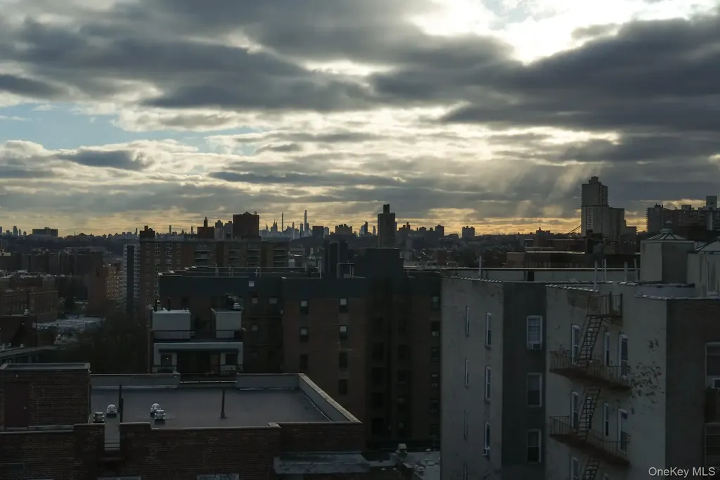 3840 Greystone Avenue Bronx NY 10463