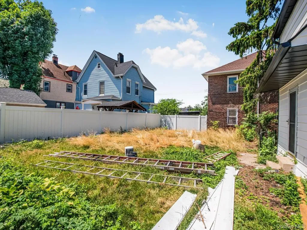 484 E 5th Street Mount Vernon NY 10553