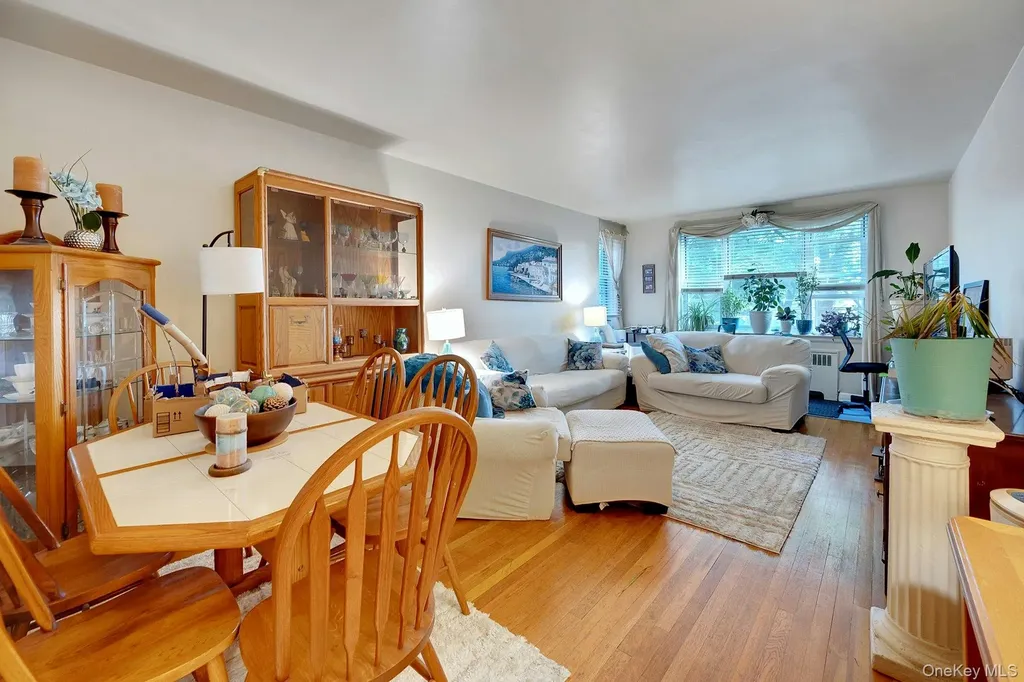 280 Collins Avenue Fleetwood NY 10552