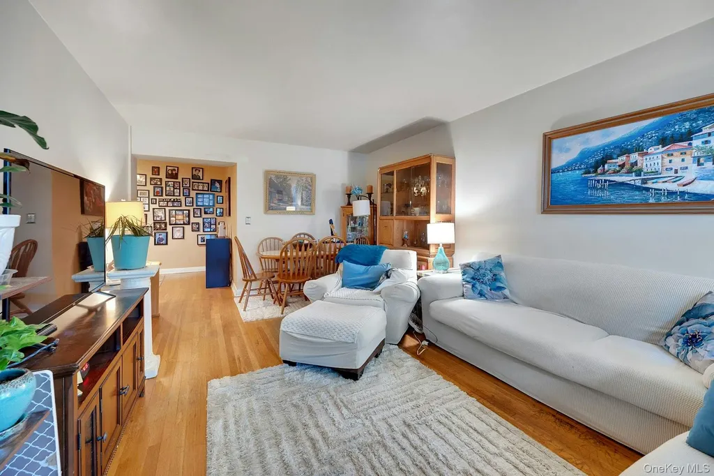 280 Collins Avenue Fleetwood NY 10552