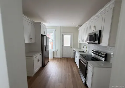 5 Columbia Street Farmingdale NY 11735