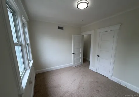 5 Columbia Street Farmingdale NY 11735