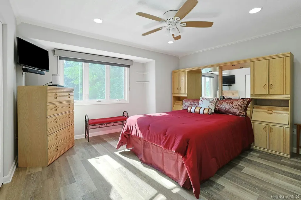 3902 Hickory Court Peekskill NY 10566