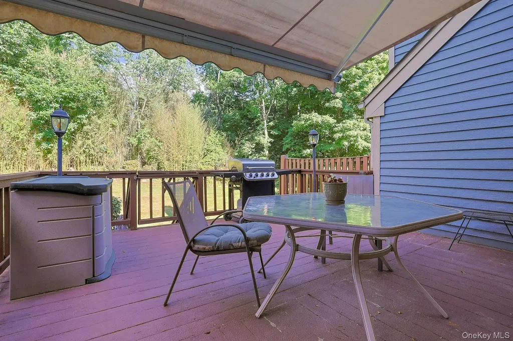 3902 Hickory Court Peekskill NY 10566