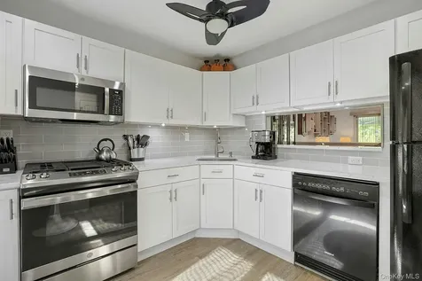 3902 Hickory Court Peekskill NY 10566