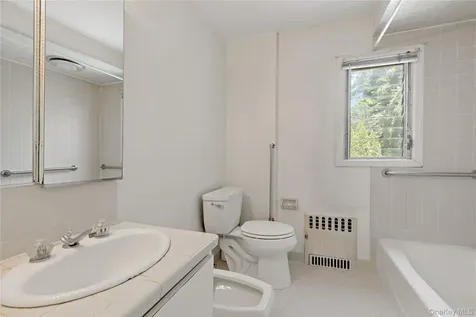241 Madison Road Scarsdale NY 10583
