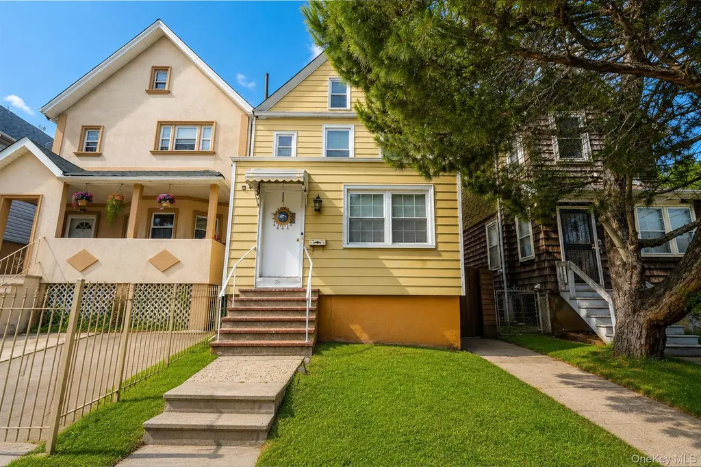 34 Simonson Place Staten Island NY 10302