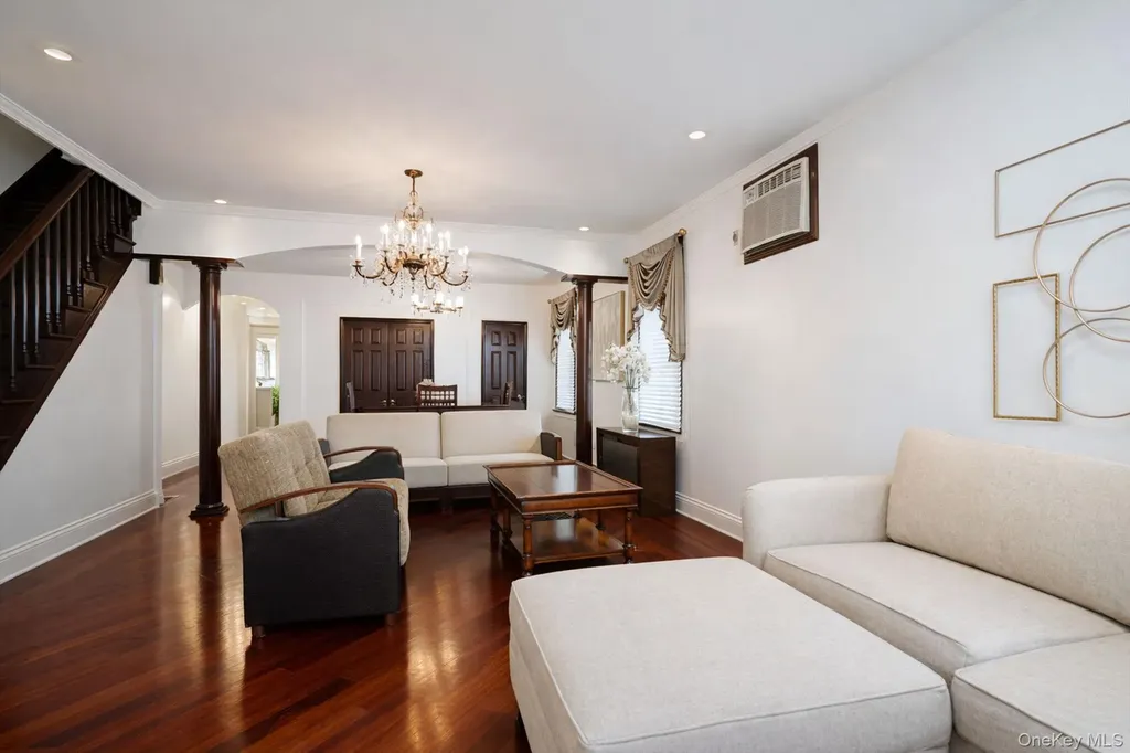34 Simonson Place Staten Island NY 10302