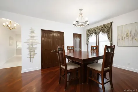 34 Simonson Place Staten Island NY 10302