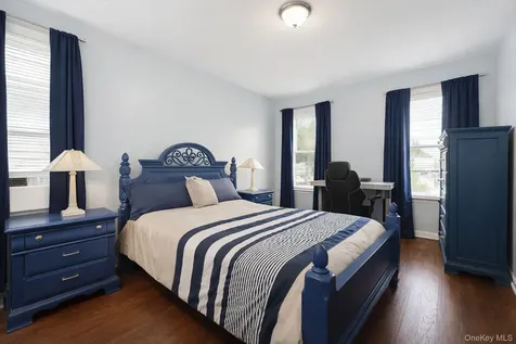 34 Simonson Place Staten Island NY 10302