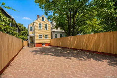 34 Simonson Place Staten Island NY 10302