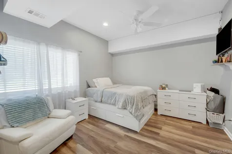 66 Waterside Close Eastchester NY 10709