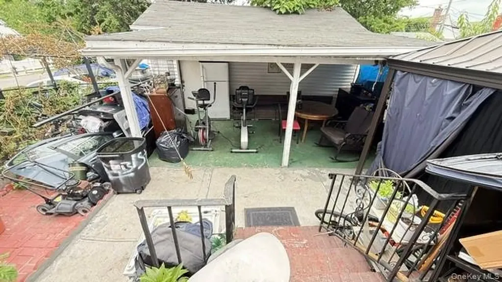 24203 131st Road Rosedale NY 11422