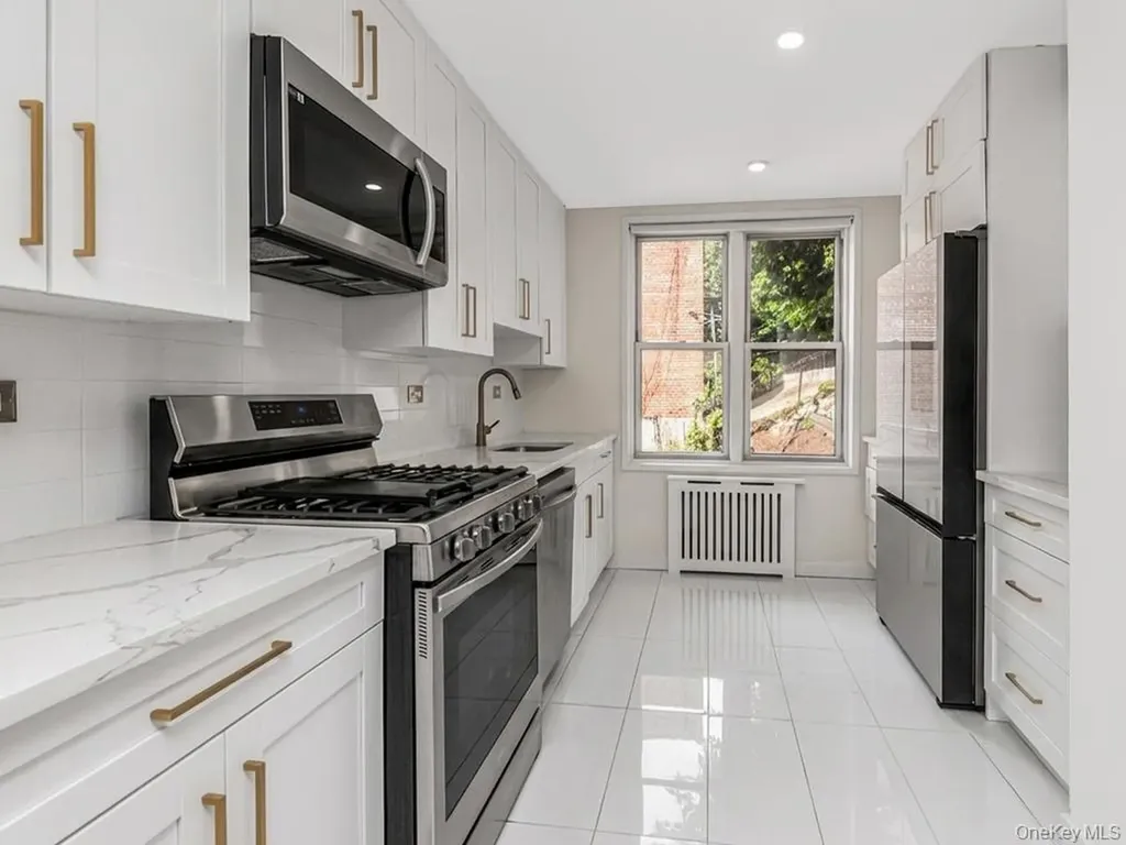 2750 Johnson Avenue Bronx NY 10463