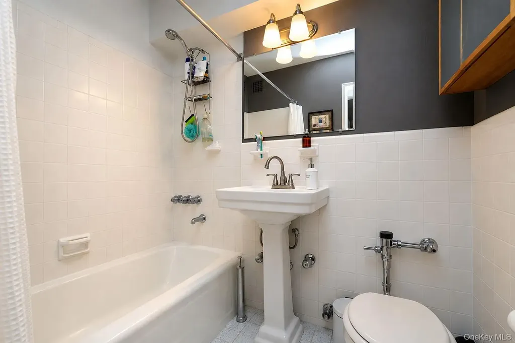400 E 17th Street Brooklyn NY 11226