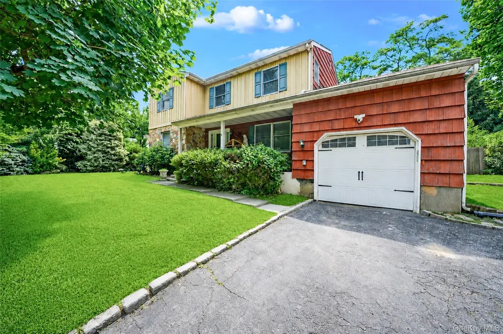 2 Berkeley Place Sea Cliff NY 11579