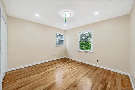2 Berkeley Place Sea Cliff NY 11579