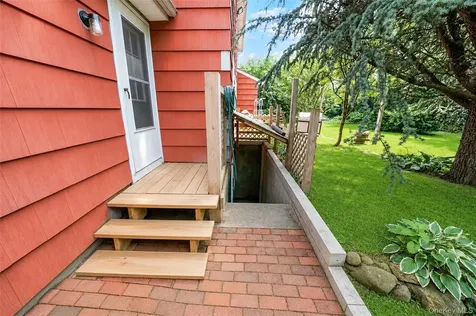 2 Berkeley Place Sea Cliff NY 11579