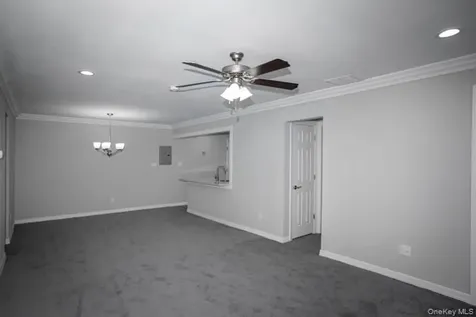 125 Westwood Drive Westbury NY 11590