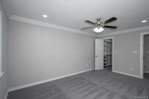 125 Westwood Drive Westbury NY 11590