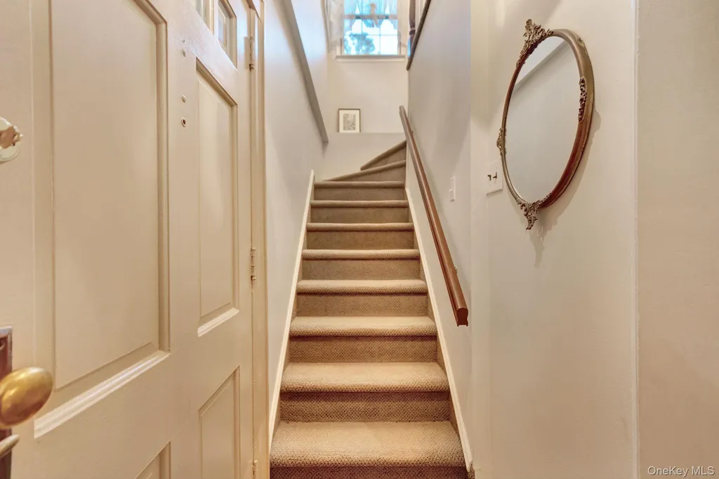 179 Scarcliffe Drive Malverne NY 11565
