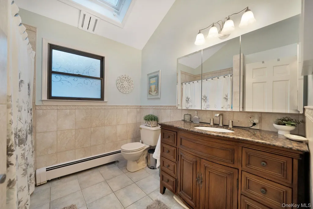 179 Scarcliffe Drive Malverne NY 11565