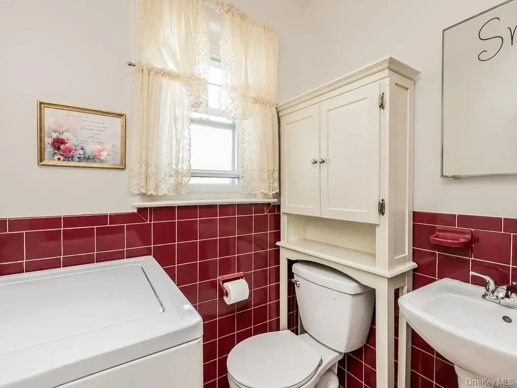 4607 Wilder Avenue Bronx NY 10466