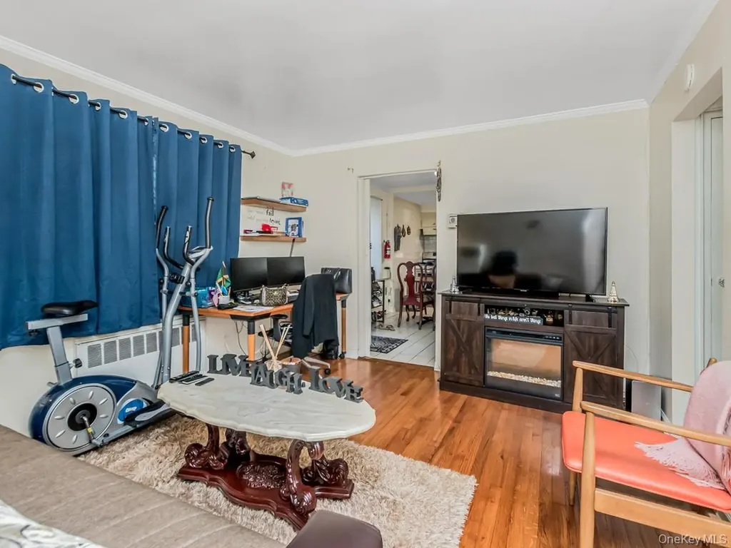 4607 Wilder Avenue Bronx NY 10466